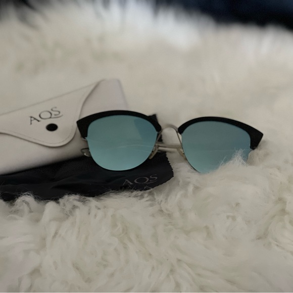 EUC AQS Mirrored Sunglasses - Picture 3 of 4